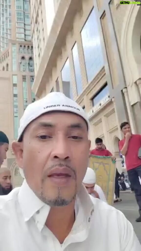 Adi Putra Instagram - Salam Jumaat 🕋 @hadidtravelandtours #taatpadayangsatu #hadidtravel Masjid Al Haram Makkah - مسجد الحرام مكه المكرمه
