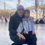 Adi Putra Instagram - Salam Jumma Mubarak dari kami ☝️ #taatpadayangsatu #adiputra #hadidtravelandtours Al Masjid an Nabawi المسجد النبوي Madina Munawarah المدينة المنورة