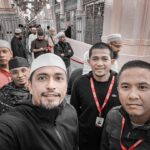 Adi Putra Instagram – Syukur alhamdulillah atas kemanisan yang diperoleh bersama isteri apabila dijemput sahabatku Dato Haji @adpadiputra untuk mengerjakan umrah di bawah kelolaan pasukannya iaitu @hadidtravelandtours. 

Syabas & tahniah atas pengurusan yang baik & cekap. Semoga terus berkembang pesat & mendapat keberkatan dariNya. Suka untuk aku syorkan agensi sahabatku ini kepada mereka yang berkeinginan ke tanah haram.

Tak lupa adindaku @johanarrif_asari yang kali ini pergi sebagai pegawai pengiring & tak pernah lelah membantu & menemaniku sepanjang 10 hari di sana. Ajaklah pukul berapa pun. Jawapannya mesti “Jom bang!”
Semestinya ada bahagian Oyan dari Dia..insyaAllah.

Dan rezeki aku dalam trip ni dapat bersama para jemaah yang kepala best, sempoi & penyayang. Panjang umur kita jumpa lagi.

Terima kasih sahabatku Adi. Terima Terima kasih Hadid. Terima kasih Oyan.
☝️♥️🤲