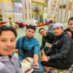 Adi Putra Instagram – Syukur alhamdulillah atas kemanisan yang diperoleh bersama isteri apabila dijemput sahabatku Dato Haji @adpadiputra untuk mengerjakan umrah di bawah kelolaan pasukannya iaitu @hadidtravelandtours. 

Syabas & tahniah atas pengurusan yang baik & cekap. Semoga terus berkembang pesat & mendapat keberkatan dariNya. Suka untuk aku syorkan agensi sahabatku ini kepada mereka yang berkeinginan ke tanah haram.

Tak lupa adindaku @johanarrif_asari yang kali ini pergi sebagai pegawai pengiring & tak pernah lelah membantu & menemaniku sepanjang 10 hari di sana. Ajaklah pukul berapa pun. Jawapannya mesti “Jom bang!”
Semestinya ada bahagian Oyan dari Dia..insyaAllah.

Dan rezeki aku dalam trip ni dapat bersama para jemaah yang kepala best, sempoi & penyayang. Panjang umur kita jumpa lagi.

Terima kasih sahabatku Adi. Terima Terima kasih Hadid. Terima kasih Oyan.
☝️♥️🤲
