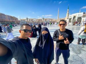Adi Putra Instagram - Syukur alhamdulillah atas kemanisan yang diperoleh bersama isteri apabila dijemput sahabatku Dato Haji @adpadiputra untuk mengerjakan umrah di bawah kelolaan pasukannya iaitu @hadidtravelandtours. 

Syabas & tahniah atas pengurusan yang baik & cekap. Semoga terus berkembang pesat & mendapat keberkatan dariNya. Suka untuk aku syorkan agensi sahabatku ini kepada mereka yang berkeinginan ke tanah haram.

Tak lupa adindaku @johanarrif_asari yang kali ini pergi sebagai pegawai pengiring & tak pernah lelah membantu & menemaniku sepanjang 10 hari di sana. Ajaklah pukul berapa pun. Jawapannya mesti "Jom bang!"
Semestinya ada bahagian Oyan dari Dia..insyaAllah.

Dan rezeki aku dalam trip ni dapat bersama para jemaah yang kepala best, sempoi & penyayang. Panjang umur kita jumpa lagi.

Terima kasih sahabatku Adi. Terima Terima kasih Hadid. Terima kasih Oyan.
☝️♥️🤲