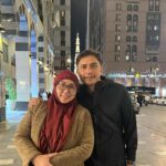 Adi Putra Instagram - Me n my ❤️ Sister. #taatpadayangsatu @hadidtravelandtours @alhaqtravel.sg #anakanakibu Al Masjid an Nabawi المسجد النبوي Madina Munawarah المدينة المنورة
