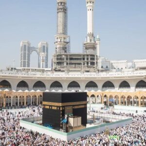 Adi Putra Instagram - Pembersihan Kaabah 🕋. #taatpadayangsatu