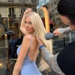 Adixia Romaniello Instagram - Watch my hair Signature @jordy.brechkoff 🖤🧜‍♀️ #bellamihair