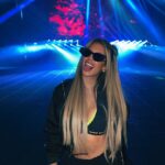 Adixia Romaniello Instagram - Quelle journée incroyable à la Fun Radio Ibiza Expérience ! 🌴🎉 Nous sommes ravis d'avoir offert la chance à l'une de nos abonnées de gagner la place Backstage @eline.amrani 💖, de la rencontrer et de partager des moments inoubliables avec elle. Et comme si ça ne suffisait pas, j’ai eu l'honneur d'interviewer le talentueux @alanwalkermusic Merci à toute l’équipe @funradio 🫶🏻 @iamnotrichparis