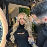 Adixia Romaniello Instagram - Je suis tellement heureuse de partager mon nouveau look blond pour le printemps, réalisé par mon meilleur coiffeur expert professionnel et ami @jordy.brechkoff Il a su capturer exactement ce que je cherchais Merci pour ce changement audacieux🦋 Jordy BRECHKOFF coiffeur de Paris (hairstylist)