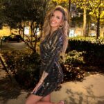 Adixia Romaniello Instagram - Bonsoir il est 00:51 Neuilly-sur-Seine, France