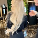 Adixia Romaniello Instagram - Je suis tellement heureuse de partager mon nouveau look blond pour le printemps, réalisé par mon meilleur coiffeur expert professionnel et ami @jordy.brechkoff Il a su capturer exactement ce que je cherchais Merci pour ce changement audacieux🦋 Jordy BRECHKOFF coiffeur de Paris (hairstylist)