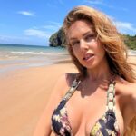 Adixia Romaniello Instagram - 🐚 Je me suis échoué sur une plage HELP ประเทศไทย