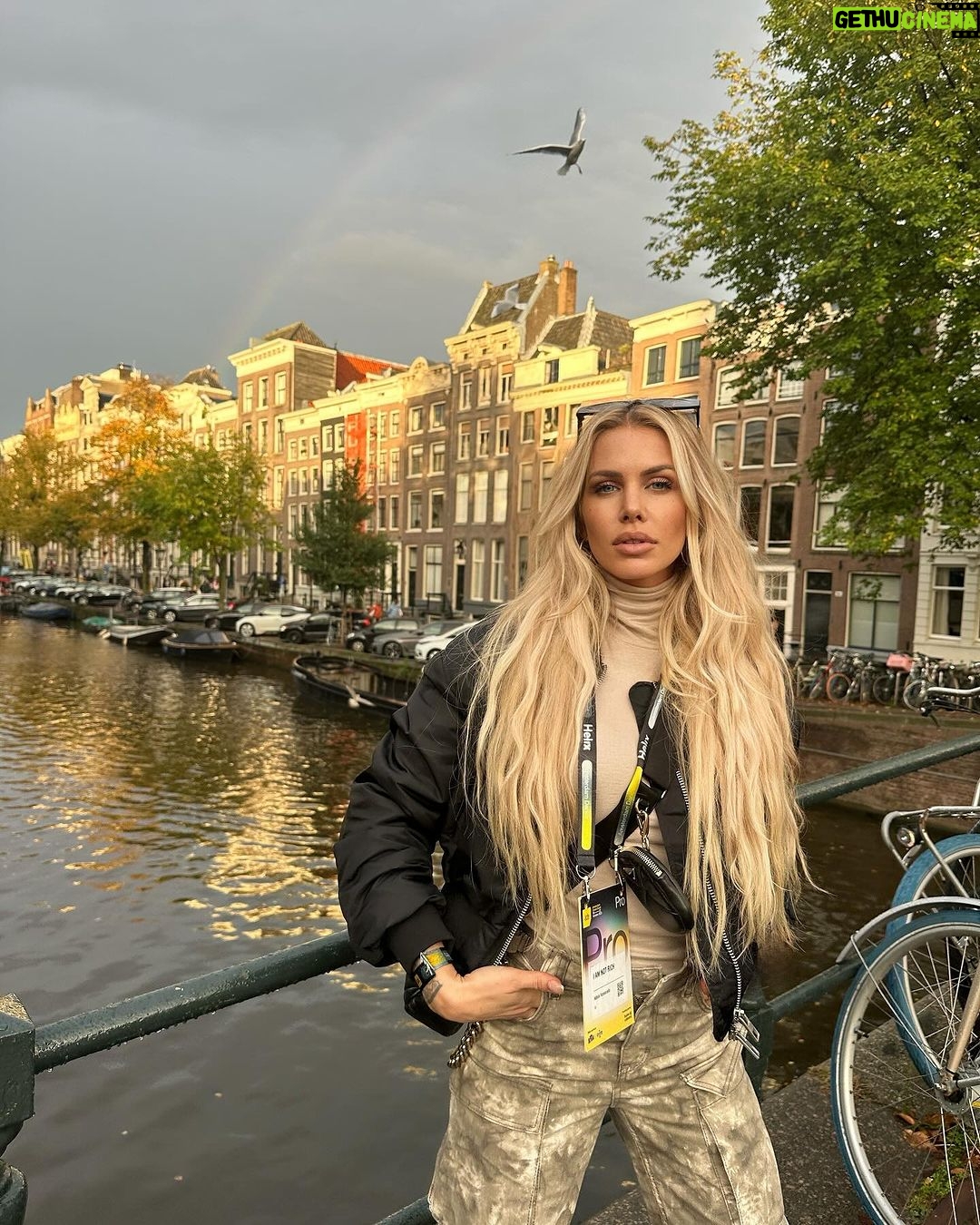 Adixia Romaniello Instagram - ✖️✖️✖️ #amsterdamdanceevent w/ @iamnotrichparis