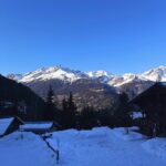 Adixia Romaniello Instagram - Vent glacial à @valfrejus et -10°C. Frissonner ? Moi ? Jamais, surtout pas sur les photos ! #MaîtriseDuFrisson Valfréjus