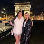 Adixia Romaniello Instagram - Les rires et les lumières ✨🌚 Victoria Paris