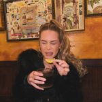 Adixia Romaniello Instagram - 🍺🤎🔐🚪