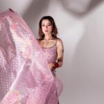Aima Baig Instagram - Kay.. lets start w these then. Pre-Eid posts - more to come 🤷‍♀️🫶 @lxmofficial