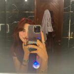 Aima Baig Instagram – 🙃

Hair done by the amazing @naveedemmanual 🫶🙏