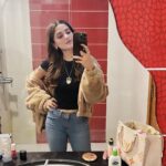 Aima Baig Instagram – Late dump, dump’s a dump anyways 🤷‍♀️
