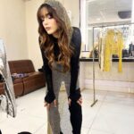 Aima Baig Instagram – Late dump, dump’s a dump anyways 🤷‍♀️