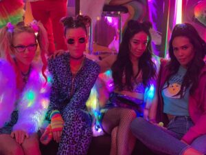 Aimee Garcia Instagram - Sneak peek LADIES NIGHT Part 3!!! #LuciferSeason5 #Lucifer💄💅🏽🥃 @laurengerman @lesleyannbrandt @rachaeleharris Thx @tvline @mitovich for photo credit 📸🤗