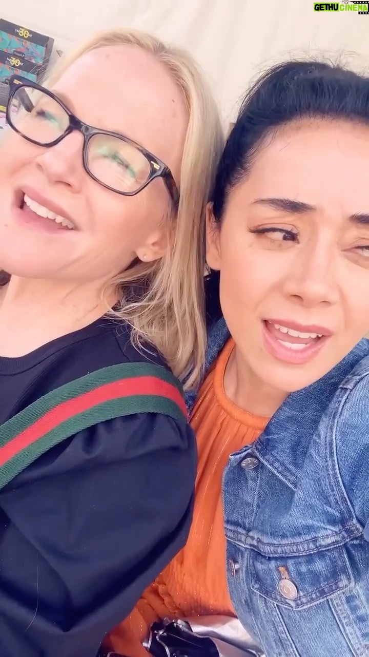 Aimee Garcia Instagram - We totally know the words @rachaelharris 💕