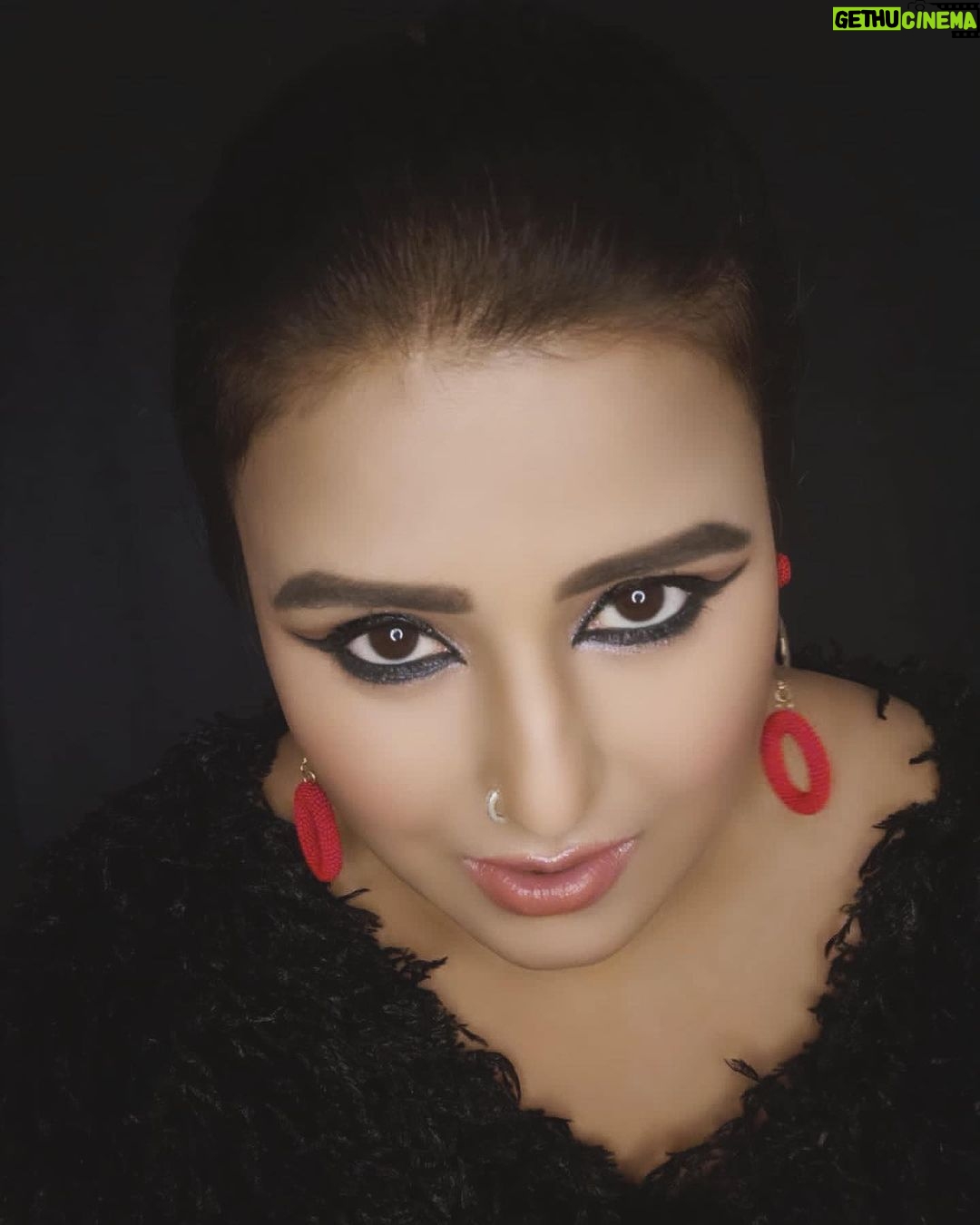 Akanksha Awasthi - 11.1K Likes - In the mood for some good vibes 😎
.
.
.
.
.
.
.
#smile #love #like #follow #instagood #photooftheday #beautiful #happy #picoftheday #instagram #photography #me #instadaily #fashion #myself #followme #instalike #likeforlikes #bhfyp #style #cute #likes #l #life #art #girl #followforfollowback #photo #selfie #model
