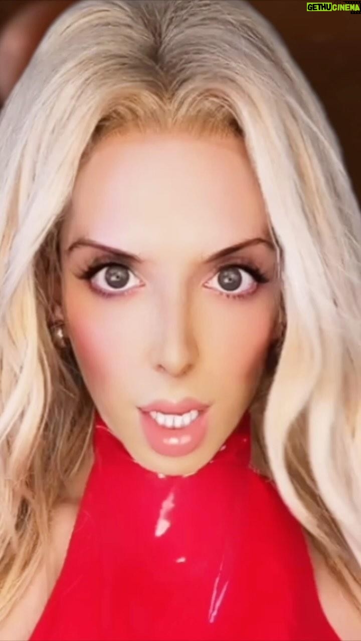 Alaska Thunderfuck Instagram - Oops!..Alaska Did It Again ✨ Feb 3rd @3dollarbillbk Tickets are available using the link in my bio 🎟️