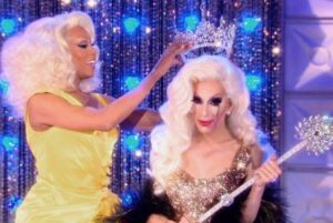 Alaska Thunderfuck Instagram - 15 years ! 15 years of crying and trying and hoping and dreaming and watching and living ! 
Thank you @rupaulofficial ! 
Thank you world ! 
Thank you for making this the best show on television !