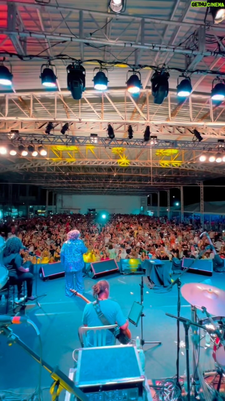 Alcione Instagram - Mais um show inesquecível da turnê comemorativa aos 50 anos de carreira da Marrom, dessa vez em Campos de Goytacazes! @karinah também marcou presença e abrilhantou, ainda mais, a noite! (Equipe) 12/04 Clube Juventus | São Paulo/SP 13/04 Clube dos Funcionários | Volta Redonda/RJ 19/04 Jonas Music Hall | Rondonópolis/MT 20/04 Musiva | Cuiabá/MT Campos De Goytacazes