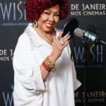Alcione Instagram - Quando eu penso que já fiz de tudo nesses mais de 50 anos de carreira, vem a Disney com esse convite tão especial: Que alegria poder compartilhar com todos vocês esse projeto lindo que estou participando a convite da Disney! A primeira vez que estou dublando um personagem na animação Wish: O Poder Dos Desejos. Que experiência incrível poder estar com tantos artistas queridos. O filme estreia dia 4 de janeiro nos cinemas de todo o Brasil!!!!! Preparem o coração!!!! (Alcione) #WishOPoderDosDesejos @disneystudiosbr