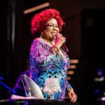 Alcione Instagram - Lindos registros dos shows no @navioalexandrepires. A agenda de Dezembro continua a todo vapor. Onde iremos nos encontrar???? (Equipe) 07/12 Corporativo | São Paulo/SP 08/12 Fielzone Neo Química | São Paulo/SP 09/12 Espaço T | Marília/SP 11/12 Participação Botequim Cidade do Samba | Rio de Janeiro/RJ 15/12 Espaço Hall | Rio de Janeiro/RJ 17/12 Festival Psica | Belém/PA 23/12 Via Music Hall | São João de Meriti/RJ