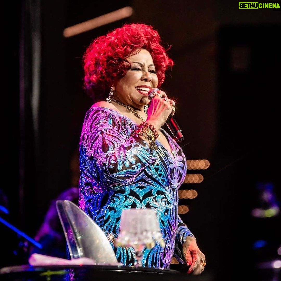Alcione Instagram - Lindos registros dos shows no @navioalexandrepires. A agenda de Dezembro continua a todo vapor. Onde iremos nos encontrar???? (Equipe) 07/12 Corporativo | São Paulo/SP 08/12 Fielzone Neo Química | São Paulo/SP 09/12 Espaço T | Marília/SP 11/12 Participação Botequim Cidade do Samba | Rio de Janeiro/RJ 15/12 Espaço Hall | Rio de Janeiro/RJ 17/12 Festival Psica | Belém/PA 23/12 Via Music Hall | São João de Meriti/RJ