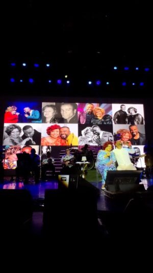 Alcione Instagram - O primeiro dia de show no @navioalexandrepires foi espetacular! 
Confira o encontro com o anfitrião! (Equipe)