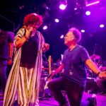 Alcione Instagram - Ontem fui prestigiar meu amigo @zericardooficial no show “Segue o Baile” e ainda encontrei meu filho @ferrugem e @bkttlapa, que adorei conhecer! Noite maravilhosa! (Alcione)