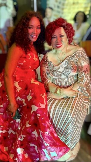 Alcione Instagram - Alguns dos encontros mais do que especiais no Prêmio e Gala de Honra Cultural @liberatum, em homenagem à Marrom! (Equipe) 

@im.angelabassett 
@taisdeverdade 
@brunogagliasso 
@seujorge 
@majur 
@luedjiluna 
@hilton_erika 
@dada.restaurante 
@blocoileaiye 
@loreimprota