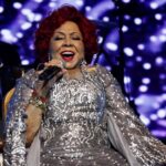 Alcione Instagram - Lindos registros do show de ontem em Porto Alegre, sob as lentes de @joelma_linhares, que desde o início das redes sociais (orkut, facebook, instagram), tem papel fundamental na divulgação da artista e na reunião de fãs da Marrom! Obrigada, Joelma! (Equipe) 26/11 Vivo Na Praia (Icaraí) | Niterói/RJ