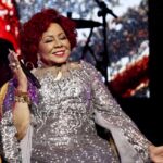 Alcione Instagram - Lindos registros do show de ontem em Porto Alegre, sob as lentes de @joelma_linhares, que desde o início das redes sociais (orkut, facebook, instagram), tem papel fundamental na divulgação da artista e na reunião de fãs da Marrom! Obrigada, Joelma! (Equipe) 26/11 Vivo Na Praia (Icaraí) | Niterói/RJ