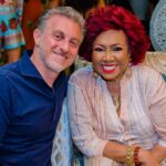 Alcione Instagram - Alguns dos amigos que marcaram presença no jantar de aniversário da nossa Marrom! (Equipe) @olazaroramos @taisdeverdade @lucianohuck @tnalia @majucoutinhoreal @aaureamartins @robertomenescaloficial @altayveloso @fabianakarlareal @adrianabombom @lorozaoficial @judicefabio @miltoncunhaoficial