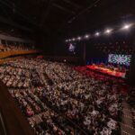 Alcione Instagram - Ontem: @vibrasaopaulo lotado para festejar os 50 anos de carreira da Marrom, em um show inesquecível! (Equipe) @opusentretenimento Fotos: @giupera