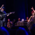 Alcione Instagram - Ontem: @vibrasaopaulo lotado para festejar os 50 anos de carreira da Marrom, em um show inesquecível! (Equipe) @opusentretenimento Fotos: @giupera