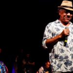 Alcione Instagram – Assim, na @areninhaculturaljoaobosco, finalizamos a turnê “Circuito Popular Carioca” pelas Lonas, Arenas e Areninhas Cariocas da @cultura_rio! 

Espaços democráticos, em berços culturais da cidade do Rio de Janeiro. Agradeço a todas as equipes dos 14 shows que realizamos ao longo desse maravilhoso projeto! (Alcione) Areninha Cultural João Bosco