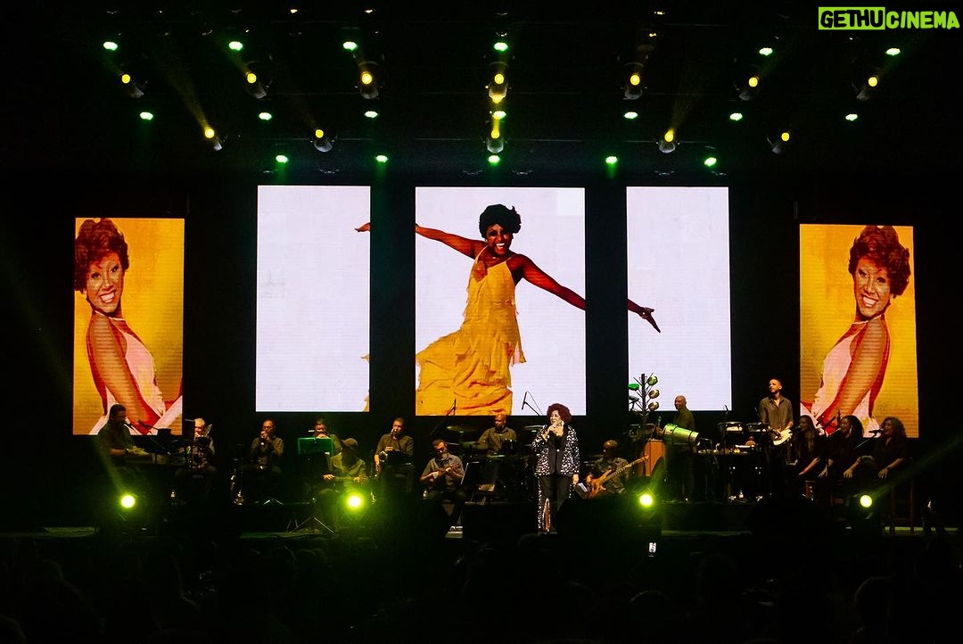 Alcione Instagram - Cliques dos shows do fim de semana no @vivoriorj: arraste para o lado e confira! Fotos por @eliseufiuza (Equipe) 08/09 Praça Maria Aragão | São Luís/MA 09/09 AIPERJ | Itaboraí/RJ 15/09 Parque Solon de Lucena | João Pessoa/PB 16/09 Farma Conde Arena | São José dos Campos/ SP 23/09 Corporativo | Brasília/DF 30/09 Festival Mormaço | Boa Vista/RR Vivo Rio