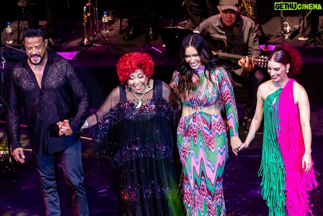 Alcione Instagram - Cliques dos shows do fim de semana no @vivoriorj: arraste para o lado e confira! Fotos por @eliseufiuza (Equipe) 08/09 Praça Maria Aragão | São Luís/MA 09/09 AIPERJ | Itaboraí/RJ 15/09 Parque Solon de Lucena | João Pessoa/PB 16/09 Farma Conde Arena | São José dos Campos/ SP 23/09 Corporativo | Brasília/DF 30/09 Festival Mormaço | Boa Vista/RR Vivo Rio