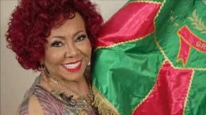 Alcione Instagram - Matéria especial que foi ao ar no Jornal Nacional mostrando ao mundo que a trajetória de Alcione será reverenciada pela Mangueira. 

Impossível não se emocionar 💚🩷

Vem conferir ✨

#Mangueira #ANegraVozDoAmanhã #Alcione