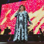 Alcione Instagram - No Dia Internacional da Mulher, o @espacounimed em São Paulo, esgotado para ver a Marrom! Hoje, ela canta daqui a pouquinho no @mirantedopaco em Recife! (Equipe) Fotos: @rafaelstrabelli Espaço Unimed