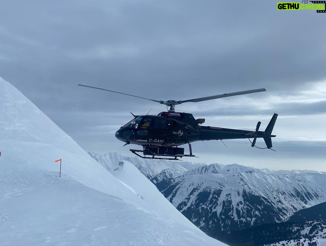Alexander Ludwig Instagram - The last frontier way up north @lastfrontierheli @backcountry