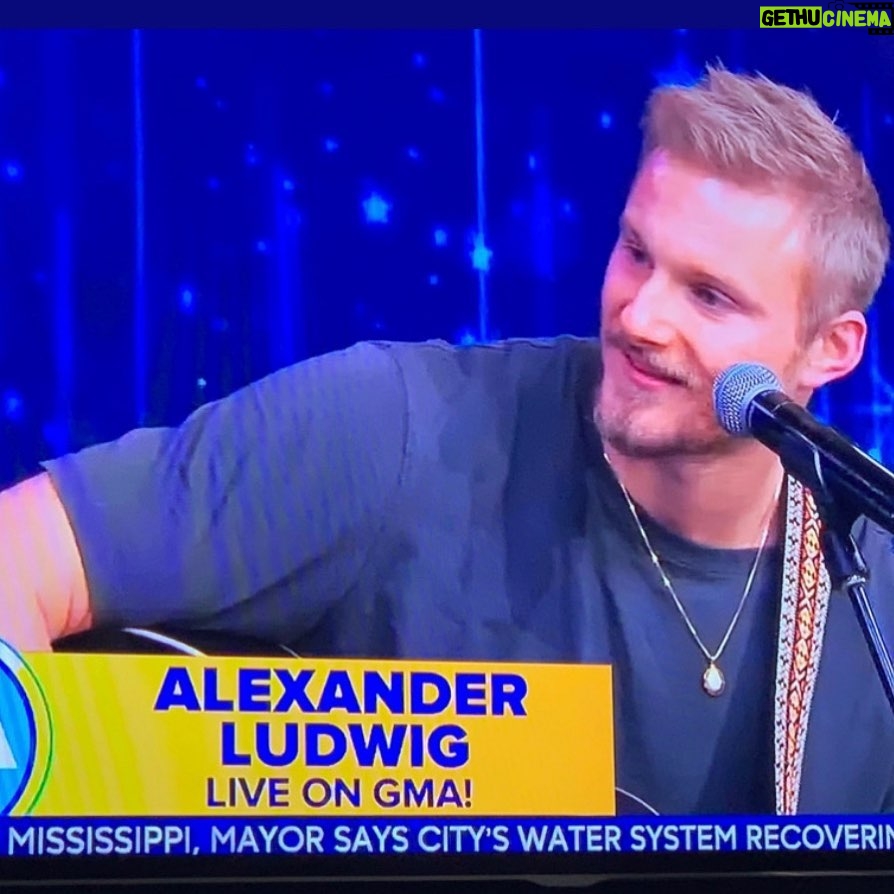 Alexander Ludwig Instagram - Rockin my fav locket from #Their @theirisours on GMA #recycledgold #futureofheirlooms #bringinthelocketback
