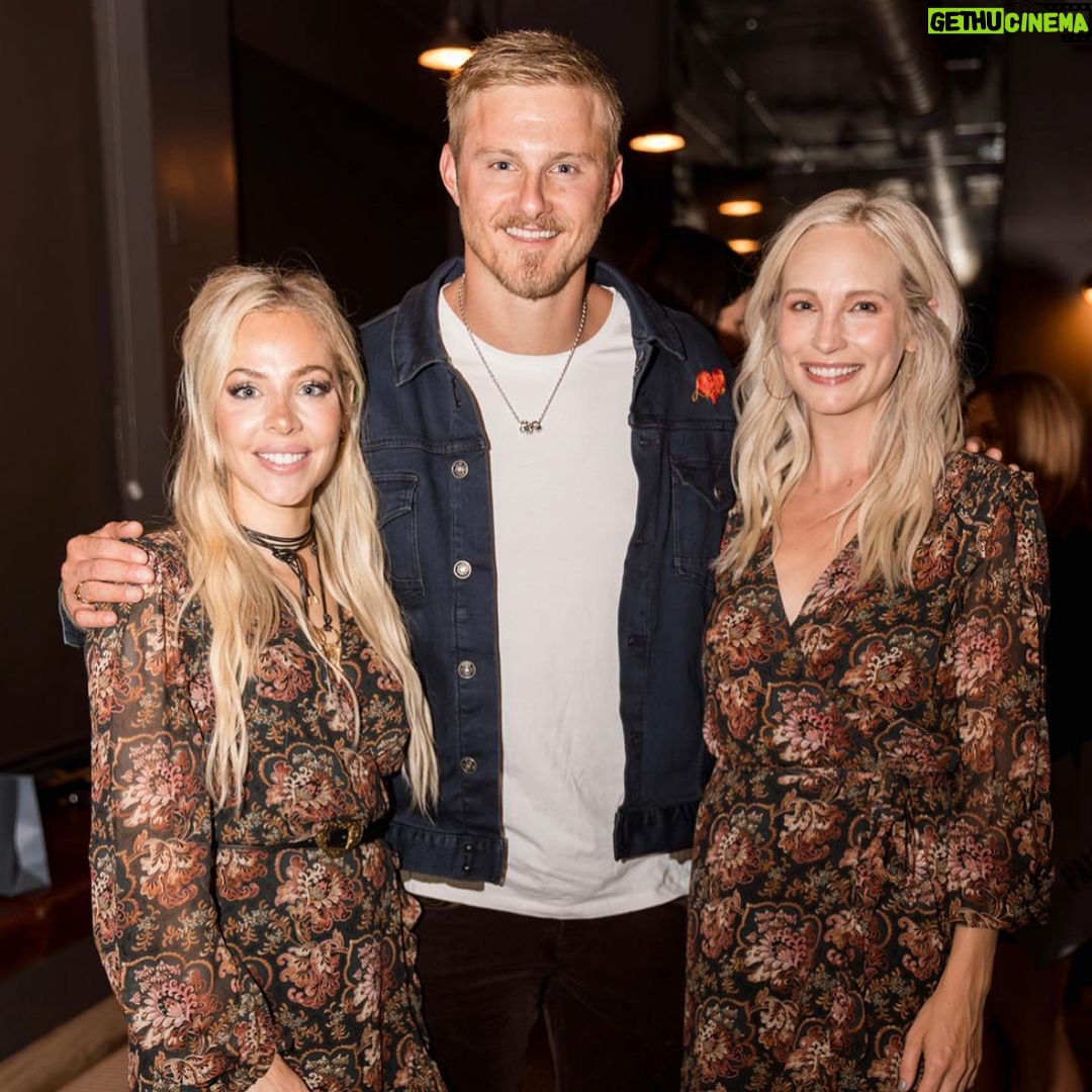 Alexander Ludwig Instagram - I’ve been a huge fan of @paige jeans for a long time, without doubt the most comfortable pant I own. Thanks for having me guys! Was a Great night celebrating the opening of the store in nashville with an amazing group of people. 🙌🙌🙌