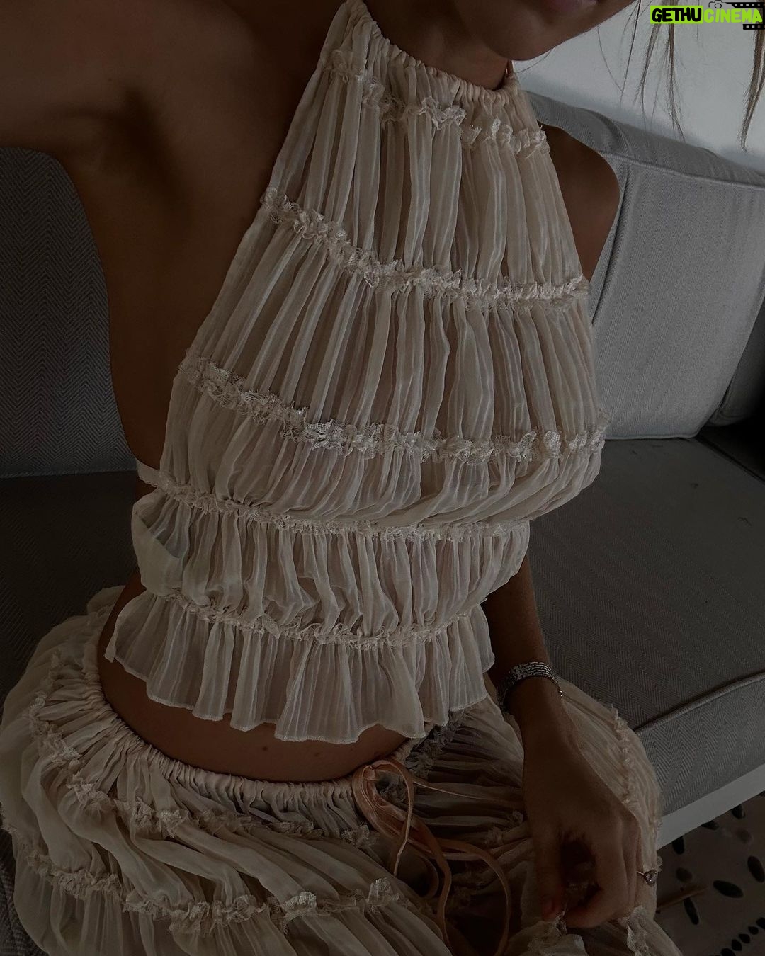 Alexandra Cooper Instagram - 🧚♂️🧚♀️🧚