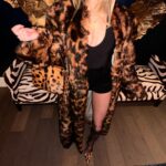 Alexandra Cooper Instagram - Is this too much for a family Christmas party?