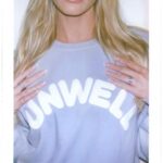 Alexandra Cooper Instagram - UNWELL IN AUSTIN, who will I see at the @unwell house tonight?? 👏you might see some familiar faces…😉 Austin, Texas