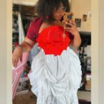 Alexis Nikole Nelson Instagram - I honestly, honestly just wanted to immortalize this outfit, so here it is 😆 #sosorry #heytheresaflowerinit #andanedibleoneatthat #yayroses